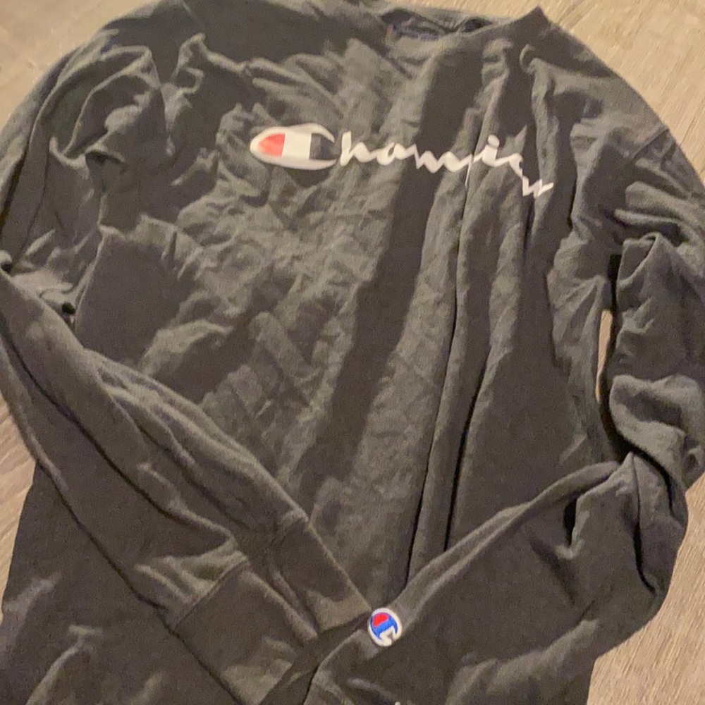 Champion long sleeve shirt